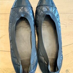 Stuart Weitzman Black Quilted Flats